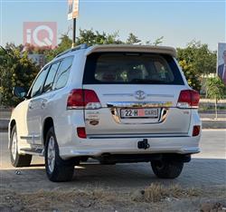 تۆیۆتا لاند کروزەر